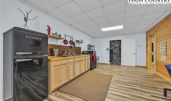 9211 NC Hwy 194 N Rd, Lansing, NC 28643