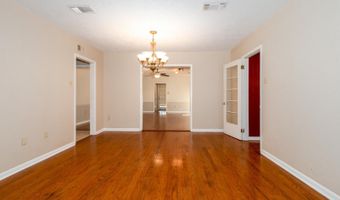 9384 S River Oaks Dr, Baton Rouge, LA 70815