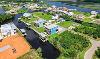 4032 Bank St, Bay St. Louis, MS 39520