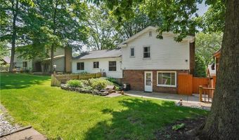 240 S Park Dr, Aurora, OH 44202