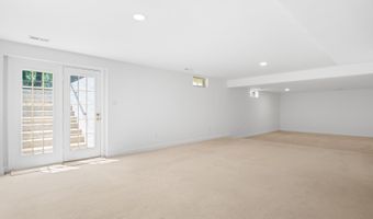 10604 MAPLECREST Ln, Potomac, MD 20854
