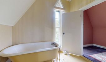 40 N Shore Rd, Absecon, NJ 08201