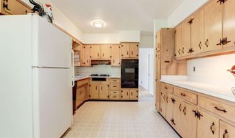 6115 LONE OAK Dr, Bethesda, MD 20817