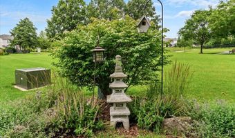 4020 Bunker Hill Dr, Algonquin, IL 60102