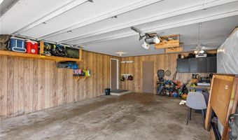 1214 S Darling Dr NW, Alexandria, MN 56308