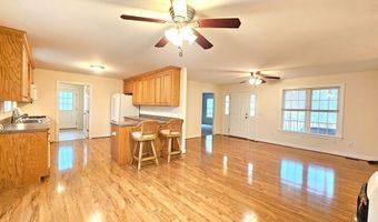13521 Dykeland Rd, Amelia Court House, VA 23002