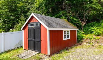 26 Skyview Ter, Bristol, CT 06010