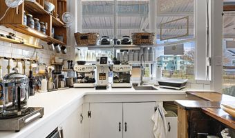 210 N BEACH Ave, Beach Haven, NJ 08008