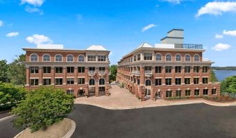 625 SLATERS Ln 201, Alexandria, VA 22314