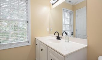 12529 DEER POINT Cir, Berlin, MD 21811