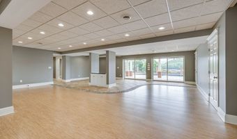 20484 Lake Rd, Abingdon, VA 24211