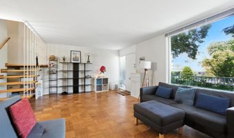 4979 BATTERY Ln 4979-1, Bethesda, MD 20814