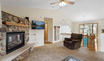 320 Big Woods Ln, Annandale, MN 55302