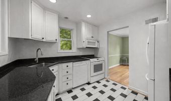 4812 7TH St N, Arlington, VA 22203