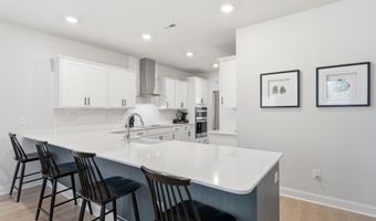 166 Fontana Lake Rd, Aberdeen, NC 28315