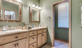56201 E 285 Rd F36, Afton, OK 74331