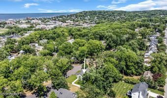 127 Oakland Ave, Atlantic Highlands, NJ 07716