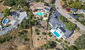 2357 Royal Crst, Escondido, CA 92025