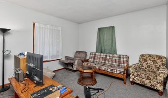 317 20th St 319, Ames, IA 50010