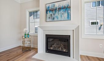 10033 CLUE Dr, Bethesda, MD 20817