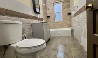 213 Vrooman Avenue Unit 1St Floor 1St Floor, Amsterdam, NY 12010