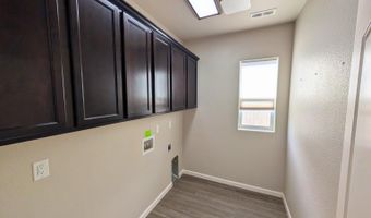 180 Walnut Dr, Fernley, NV 89408