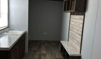 811 NE Front St, Millsap, TX 76066