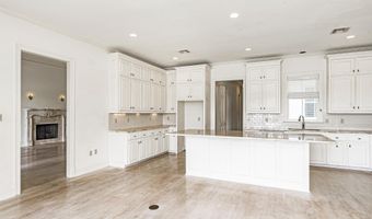 12038 Lake Estates Ave, Baton Rouge, LA 70810