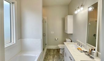 137 SEAL Dr, Arabi, LA 70032