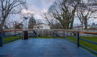 46 Bowline St, Beachwood, NJ 08722