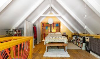18 Spring Rd, Albany, NH 03818