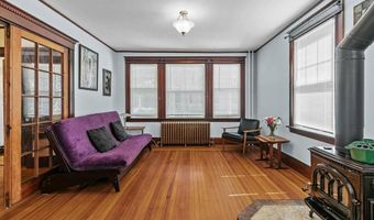 32 Thurston Ave A, Newport, RI 02840