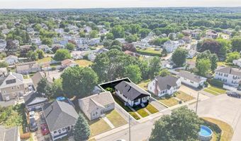 44 Cliff Ave, Cranston, RI 02920