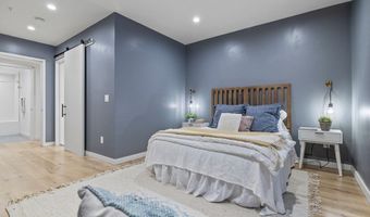 362-364 W Broadway 2, Boston, MA 02127
