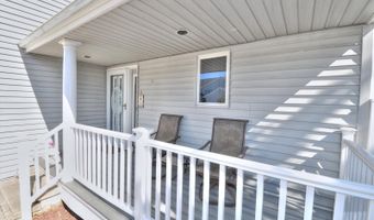 19 Centerboard Dr, Bayville, NJ 08721