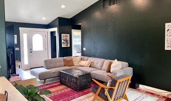 220 Parkside Dr, Bellevue, ID 83313
