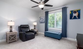 81 Batcheller Ave, Cranston, RI 02920