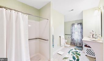 100 BROOKFIELD Dr, Dover, DE 19901