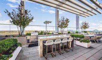 1781 N PIERCE St #303, Arlington, VA 22209
