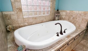 16805 266th Rd, Atchison, KS 66002
