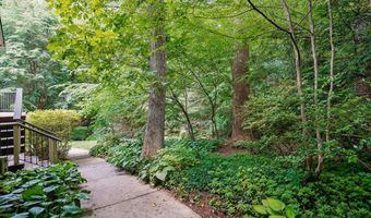 9009 CHARRED OAK Dr, Bethesda, MD 20817