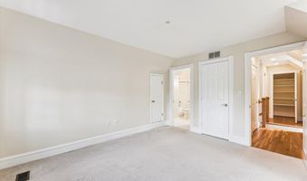 973 POWHATAN St, Alexandria, VA 22314