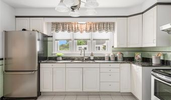 177 Midwood St, Cranston, RI 02910