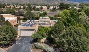 2740 TRAMWAY Cir NE, Albuquerque, NM 87122
