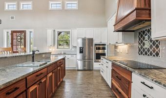 132 Wood Vly, Adkins, TX 78101