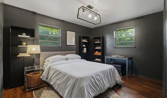 825 SE H St, Bentonville, AR 72712