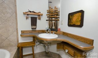 30 Maney Ave, Asheville, NC 28804