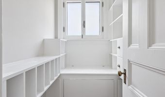75 W Broadway, Bangor, ME 04401