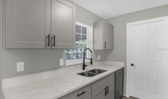 313 SALINA Dr, Altamonte Springs, FL 32701
