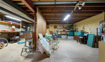3673 ACE Dr, Akron, OH 44319